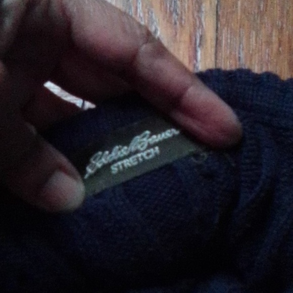 Eddie Bauer Cable Knit sweater. Navy Blue. Small - Picture 2 of 4